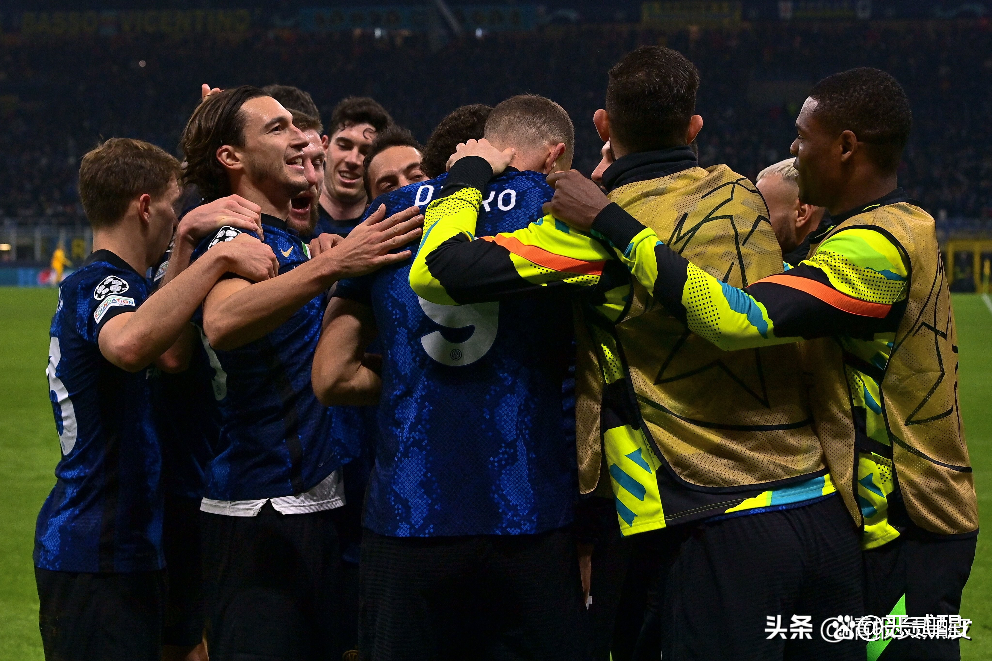 国际比赛日亚特兰大调整名单以备葡超,队长鼓劲环节打磨,气氛紧张,身体对抗强度拉满的简单介绍 国际比赛日亚特兰大调整名单以备葡超,队长鼓劲环节打磨,气氛紧张,身体对抗强度拉满的简单介绍